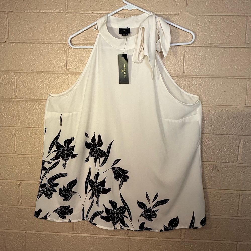 Worthington White and Black Floral Blouse